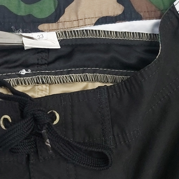 Quicksilver camo board shirts - size 33 - Picture 2 of 11